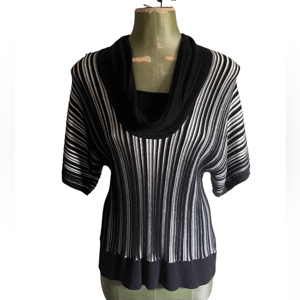 Evan-Picone Women's Black & White Pullover Sweater